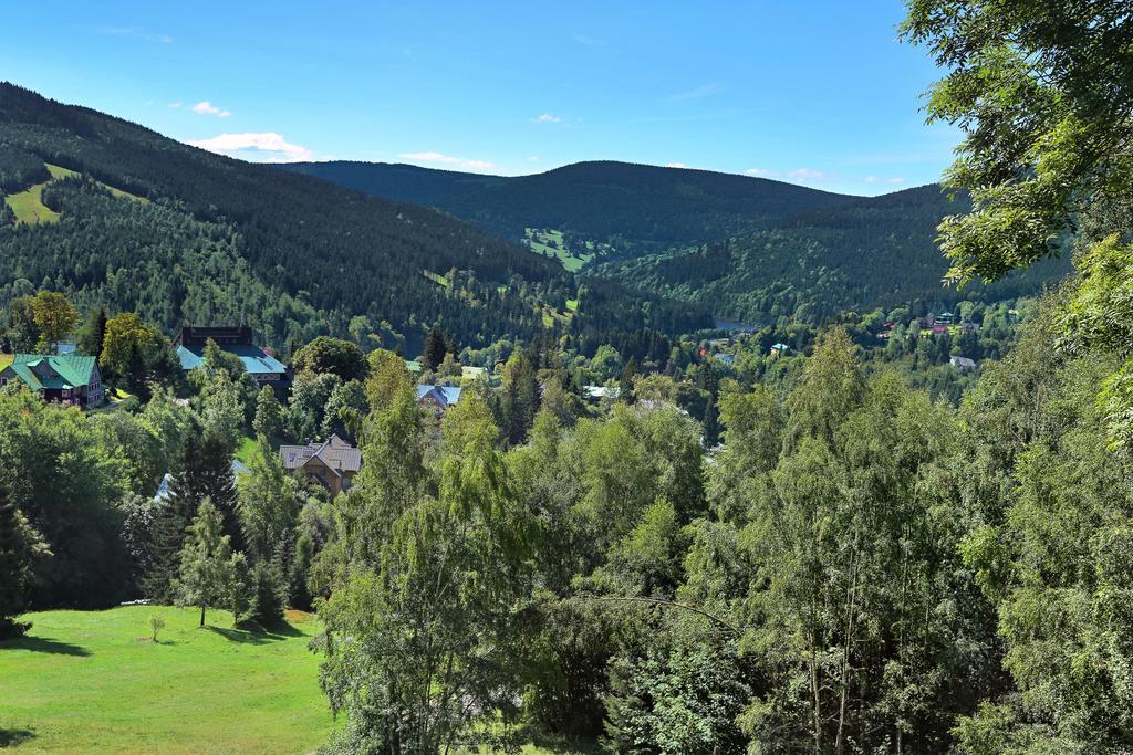 Hotel Horni Pramen Spindleruv Mlyn Exterior photo